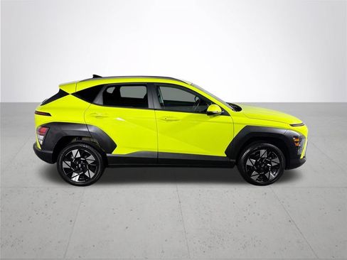 Used 2024 Hyundai Kona SEL AWD/4WD image 5