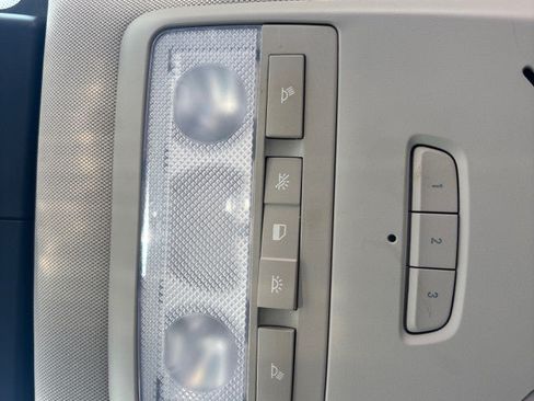 Used 2017 Buick Encore Essence FWD image 31