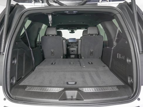 Used 2021 Chevrolet Tahoe High Country image 13