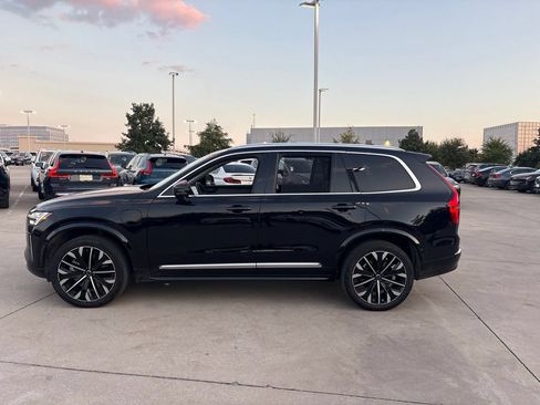 Used 2025 Volvo XC90 T8 Ultra w/ Protection Package Premier AWD/4WD image 9