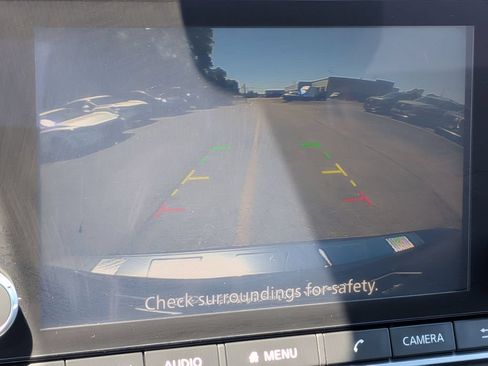 Used 2025 Nissan Rogue SV w/ SV Premium Package FWD image 17