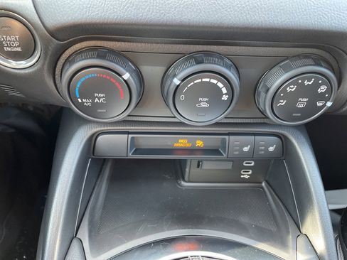 New 2025 MAZDA MX-5 Miata Club image 18