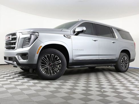 New 2026 GMC Yukon XL Elevation image 1
