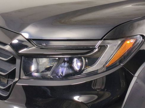 Used 2021 Honda Ridgeline Sport image 10
