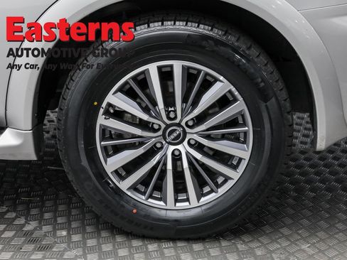 Used 2023 Nissan Armada SL image 8