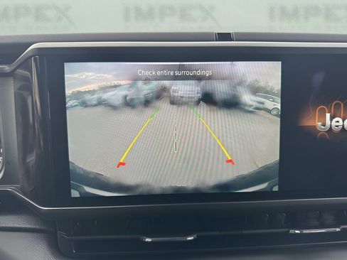 Used 2025 Jeep Wrangler Unlimited Rubicon image 18