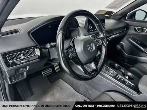 Used 2022 Honda Civic Sport image 9