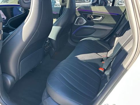 Used 2023 Mercedes-Benz EQS 580 4MATIC Sedan image 12