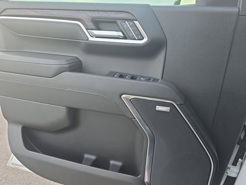 Used 2024 GMC Sierra 1500 SLT w/ SLT Premium Package image 24