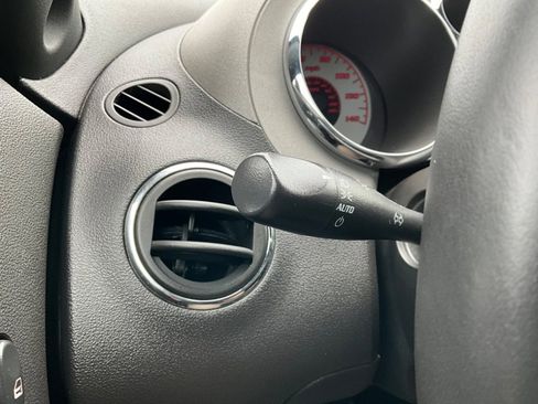 Used 2009 Pontiac Solstice Coupe w/ Premium Package image 40