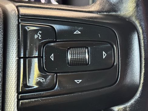Used 2022 GMC Yukon Denali AWD/4WD image 30