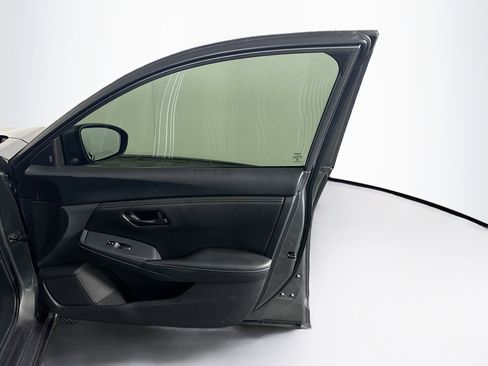 Used 2024 Nissan Sentra S image 30