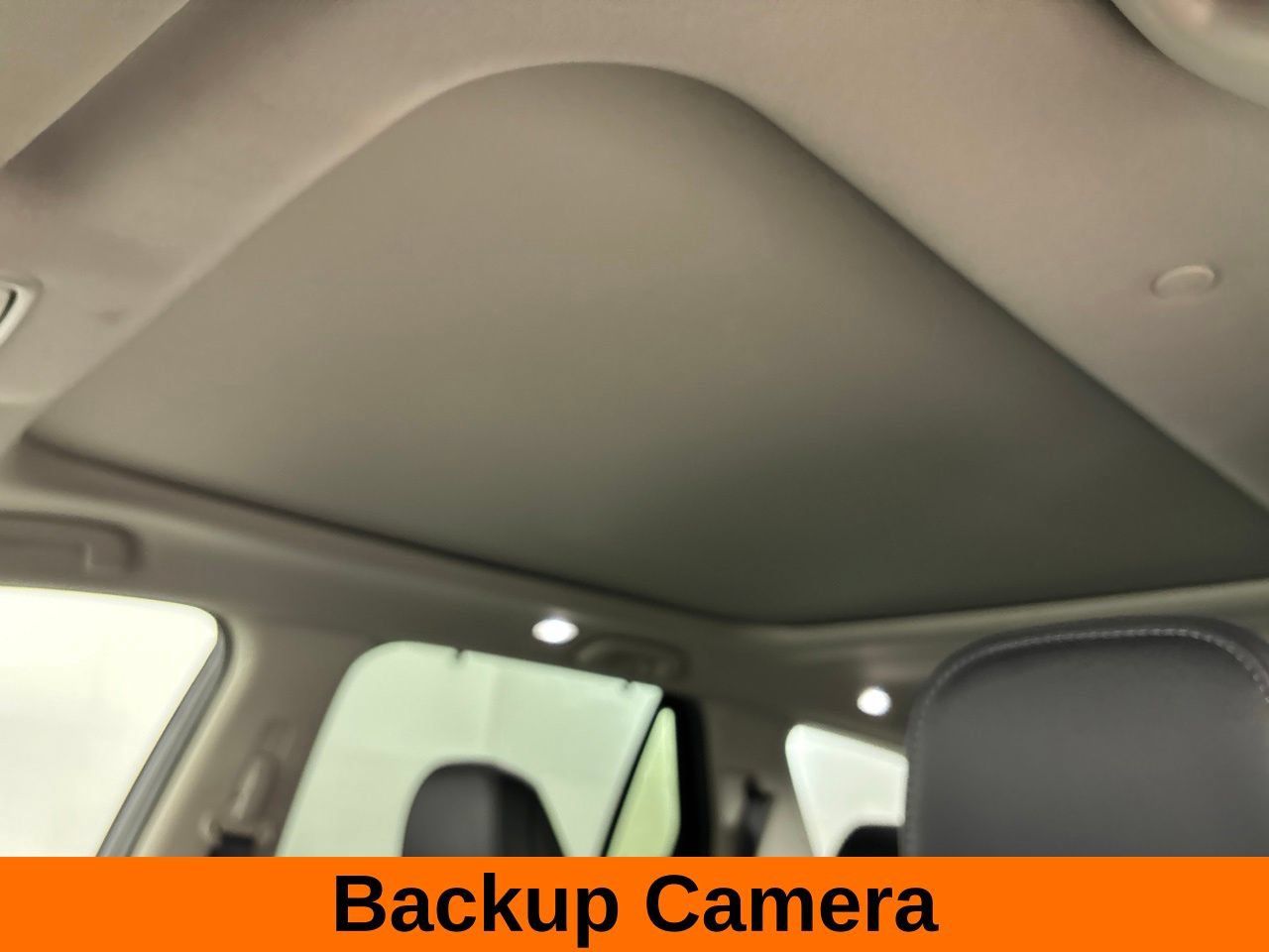 Used 2024 Honda Pilot Touring image 13