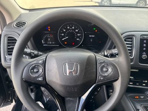 Certified 2022 Honda HR-V EX image 11