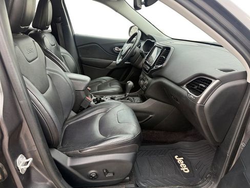 Certified 2019 Jeep Cherokee Limited image 15
