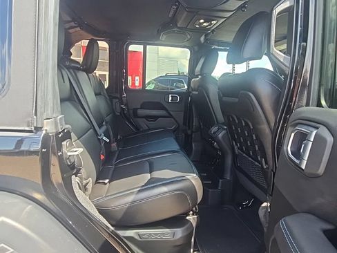 Used 2022 Jeep Wrangler Unlimited Rubicon 4xe w/ Steel Bumper Group AWD/4WD image 31
