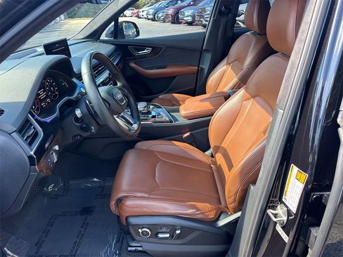 Used 2017 Audi Q7 3.0T Prestige image 9