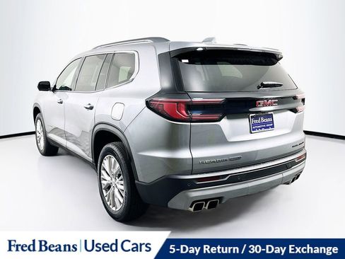 Used 2025 GMC Acadia Elevation w/ Elevation Premium Package AWD/4WD image 4