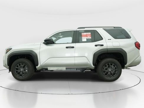 Used 2026 Toyota 4Runner SR5 AWD/4WD image 2
