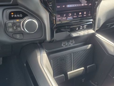 New 2026 RAM 1500 Big Horn AWD/4WD image 13