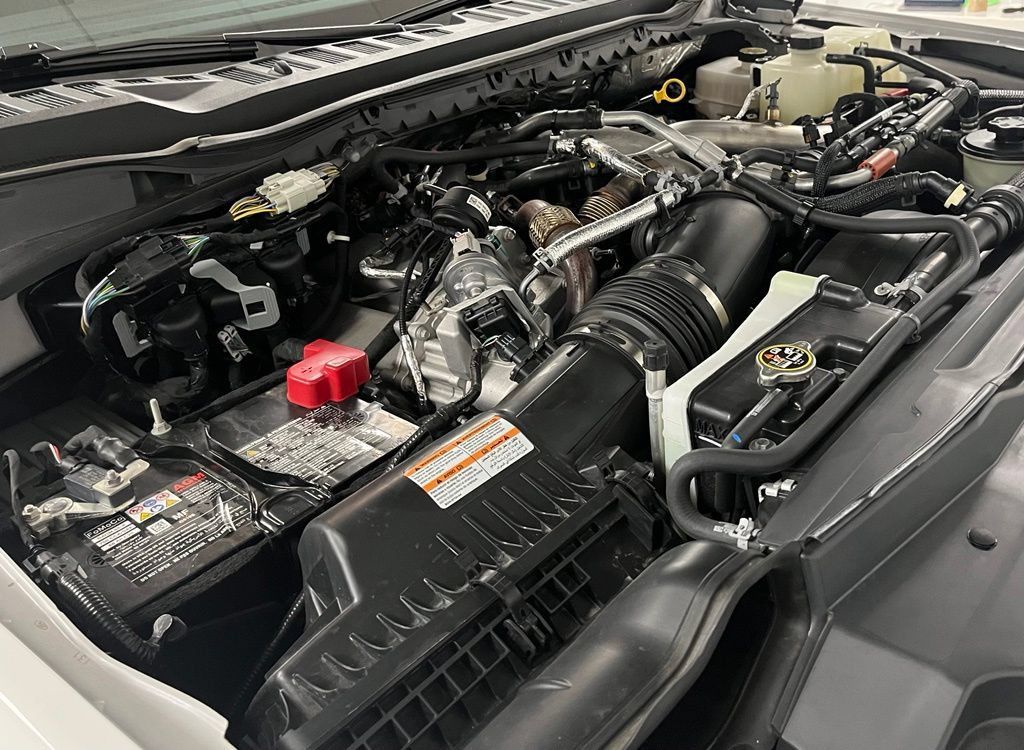 Used 2025 Ford F450 Platinum w/ FX4 Off-Road Package AWD/4WD image 63
