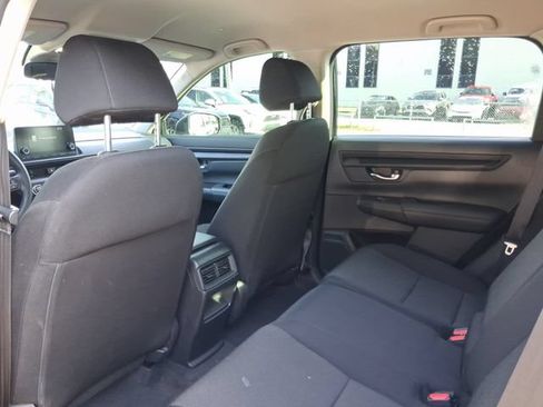 Used 2024 Honda CR-V LX image 5