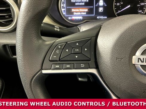 Used 2020 Nissan Versa SV FWD image 11