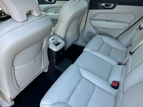 New 2026 Volvo XC60 T8 Ultra w/ Climate Package image 10