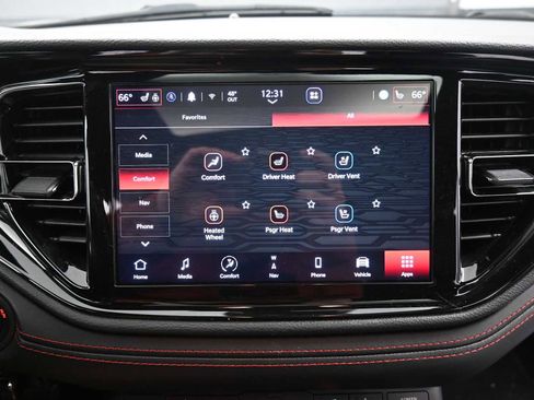 Used 2023 Dodge Durango GT image 23