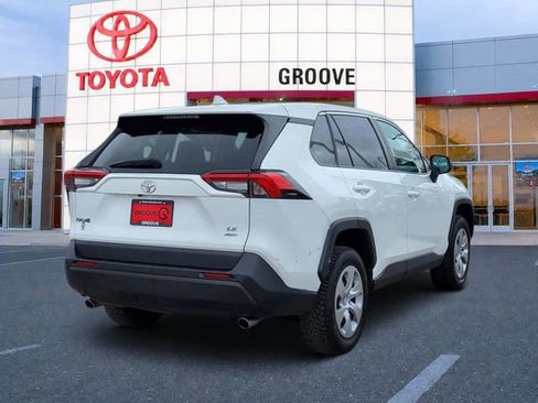 Used 2023 Toyota RAV4 LE AWD/4WD image 6