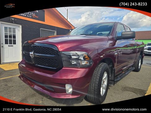 Used 2017 RAM 1500 Express image 1