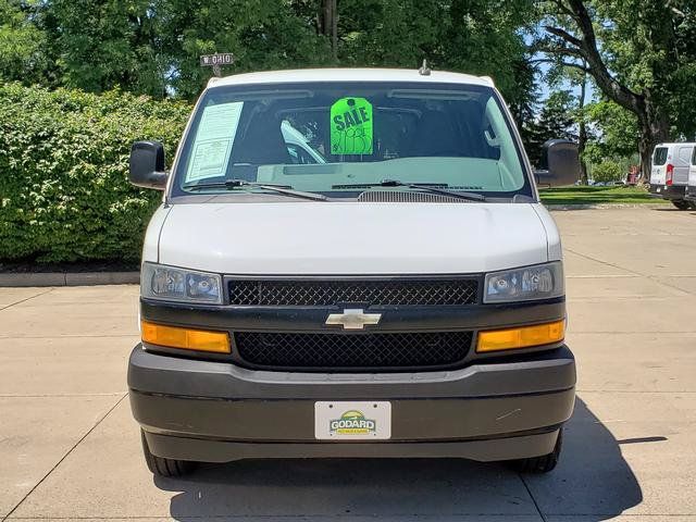 Used 2018 Chevrolet Express 2500 w/ Driver Convenience Package RWD image 9