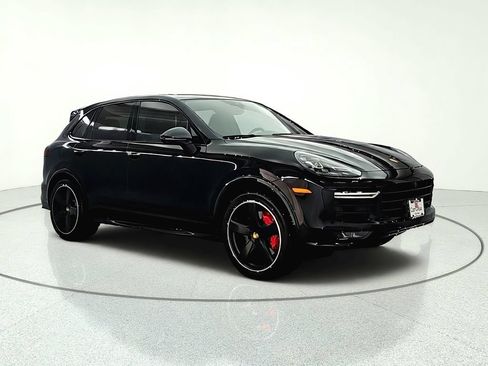Used 2016 Porsche Cayenne GTS AWD/4WD image 9