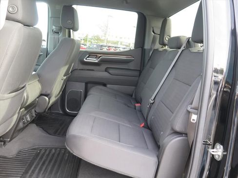 Used 2023 Chevrolet Silverado 1500 LT image 16