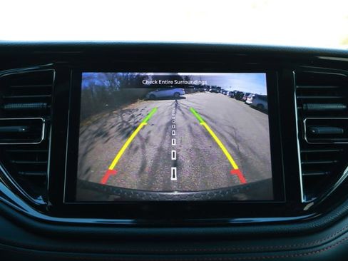 Used 2024 Dodge Durango GT image 17