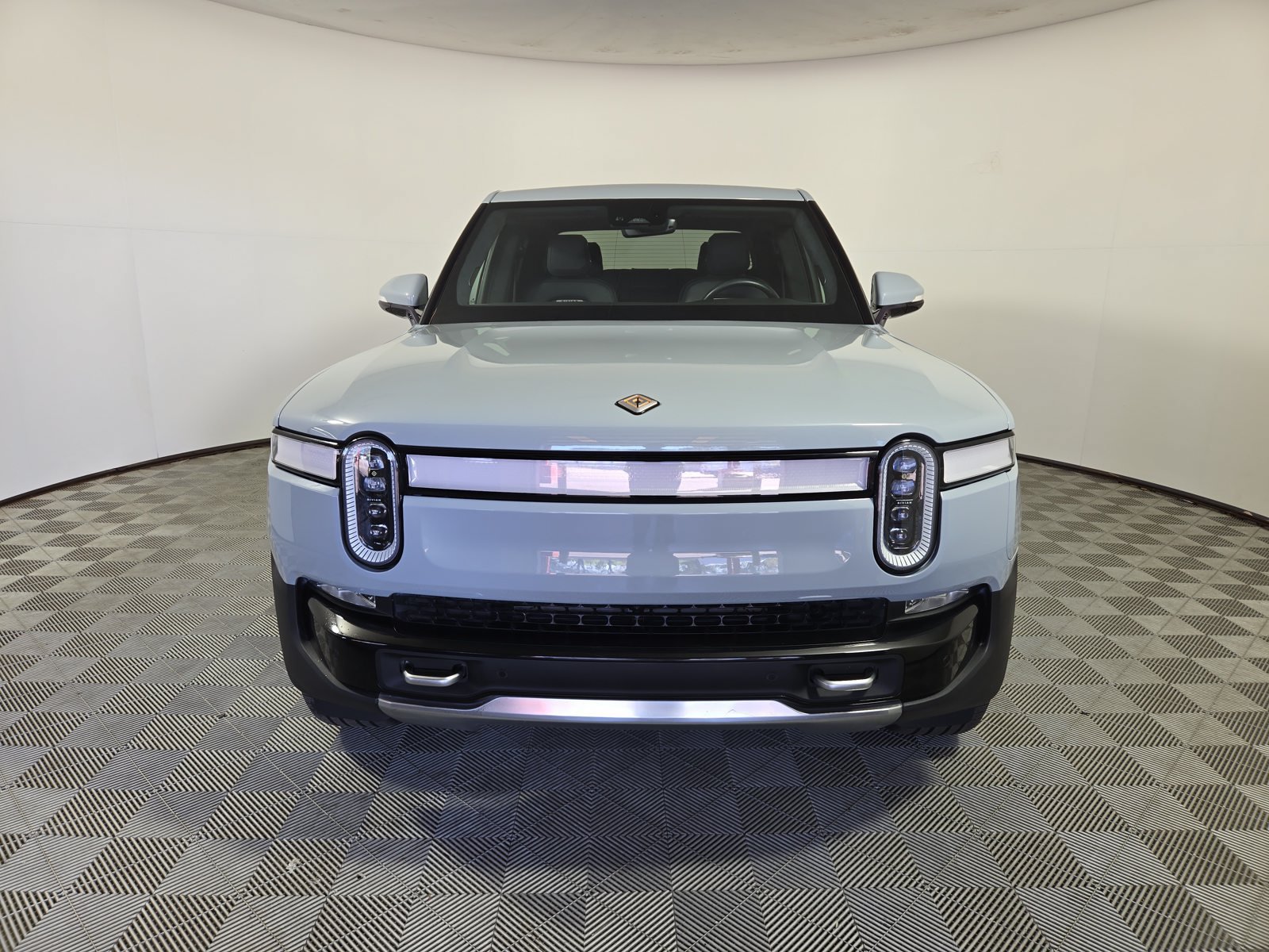 Used 2023 Rivian R1T Adventure Quad AWD/4WD image 8