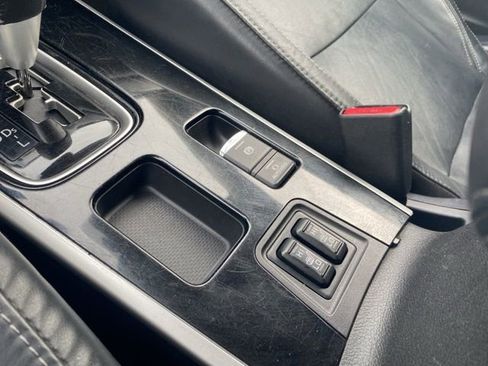 Used 2020 Mitsubishi Outlander SEL image 40