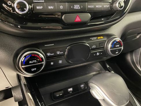 Certified 2024 Kia Soul EX FWD image 8