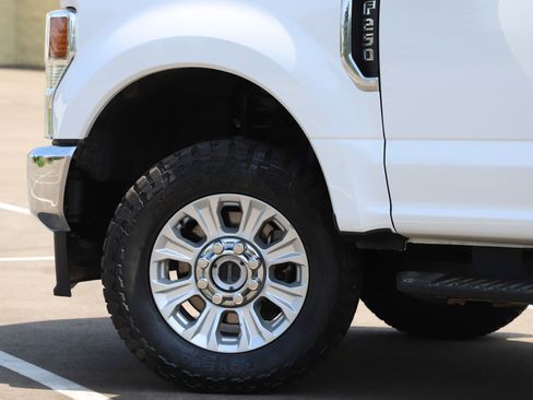 Used 2021 Ford F250 XLT AWD/4WD image 27