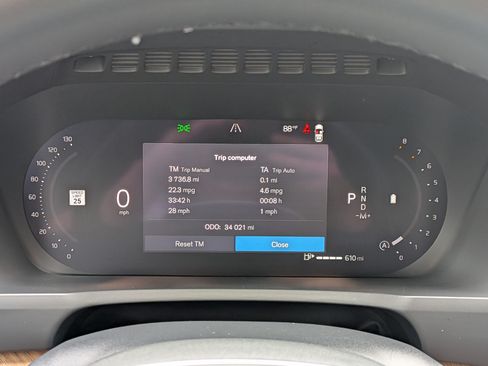 Used 2024 Volvo XC90 B5 Plus AWD/4WD image 18