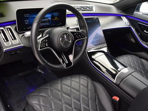 Used 2025 Mercedes-Benz S 580 S 580 image 20