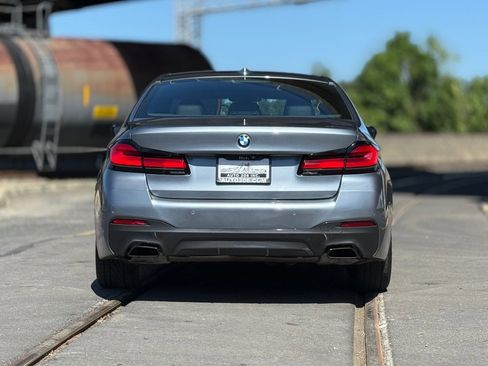 Used 2022 BMW 530i w/ M Sport Package RWD image 4