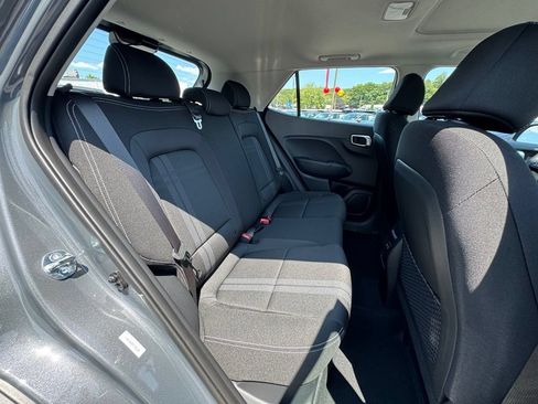 Used 2026 Hyundai Venue SEL FWD image 21