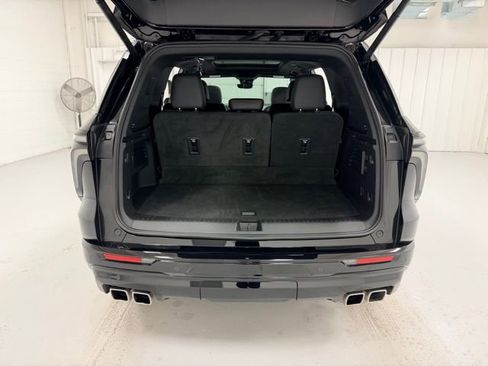 Certified 2024 Chevrolet Traverse RS image 30