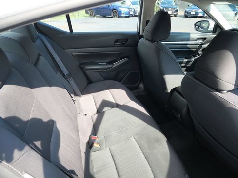 Used 2023 Nissan Altima 2.5 SV AWD/4WD image 30