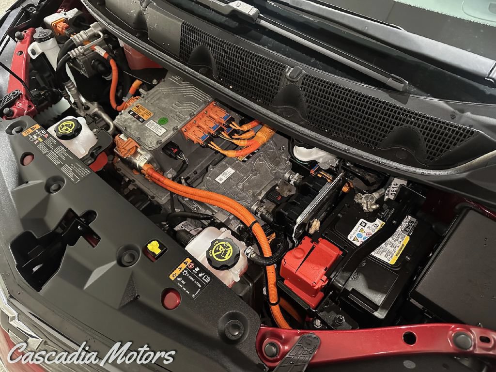Used 2020 Chevrolet Bolt Premier w/ Infotainment Package FWD image 36