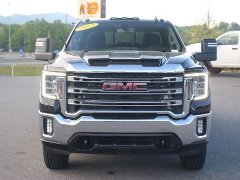 Used 2023 GMC Sierra 2500 SLE w/ SLE Value Package; AWD/4WD image 2
