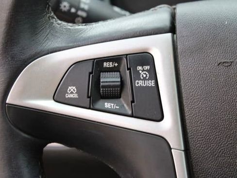 Used 2016 Chevrolet Equinox LT w/ Convenience Package image 12