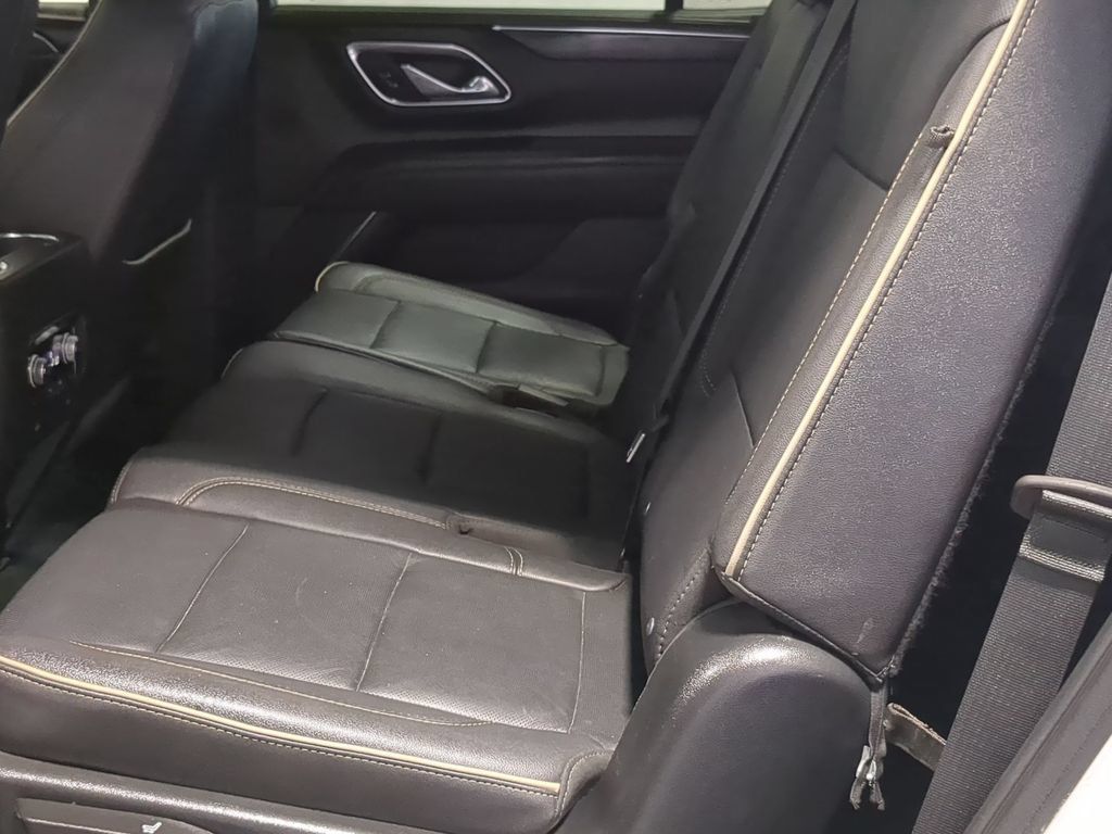 Used 2023 GMC Yukon SLT w/ SLT Premium Package AWD/4WD image 23