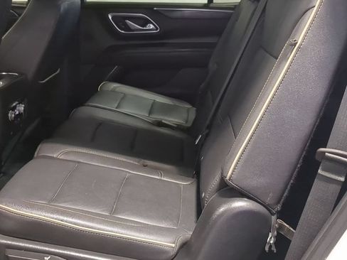 Used 2023 GMC Yukon SLT w/ SLT Premium Package AWD/4WD image 23
